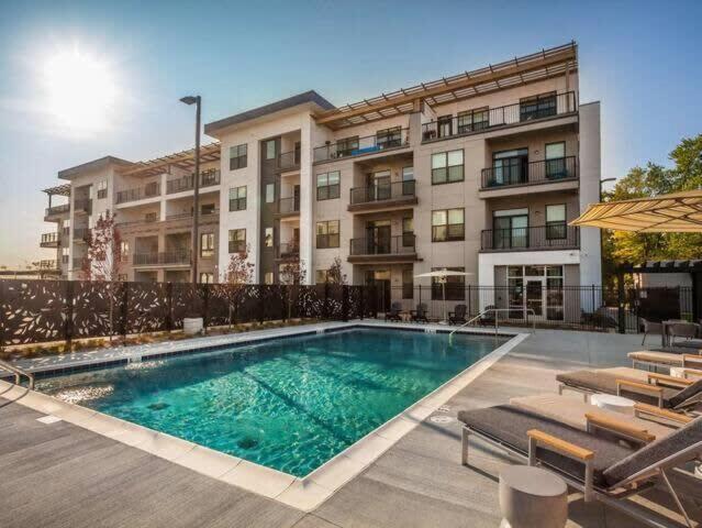Cozysuites Spacious 2Br Next To Whole Foods Indianapolis Exterior photo